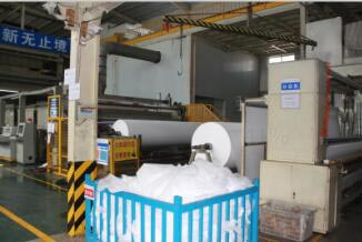 德國進(jìn)口無紡布制做機(jī)械，進(jìn)口分切機(jī)